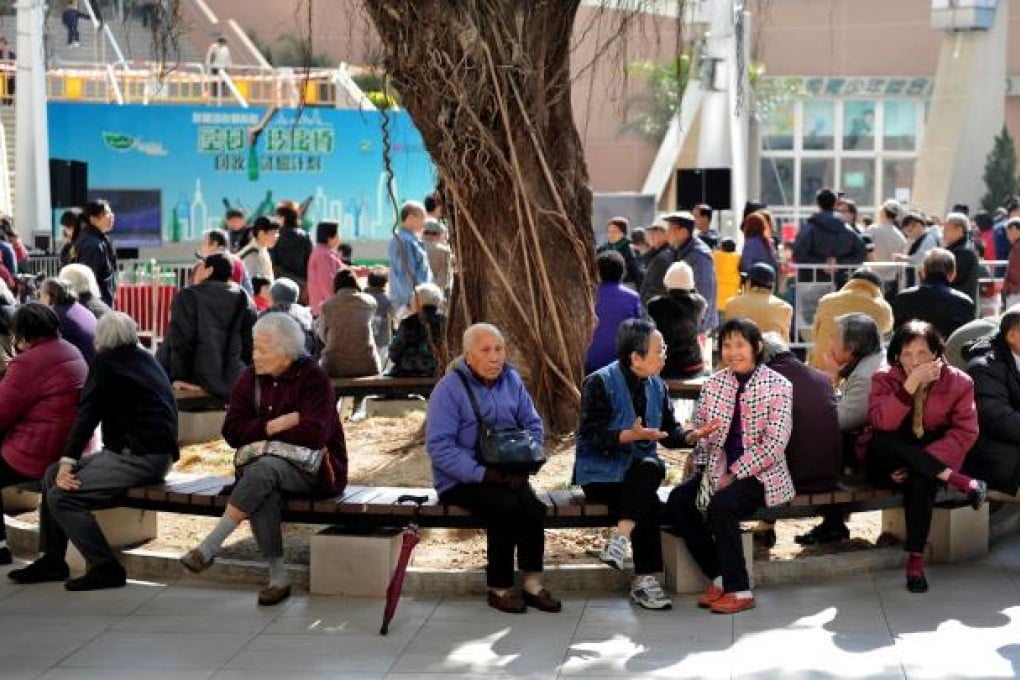 Top up China's pension fund for stronger social safety net