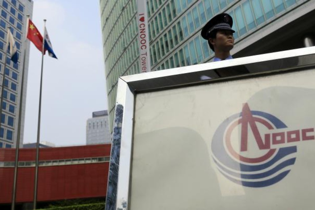 US security officials may insist that Chinese oil and gas giant Cnooc give up control of drilling platforms near a major US military facility to win approval of a bid for Canada’s Nexen. Photo: Bloomberg