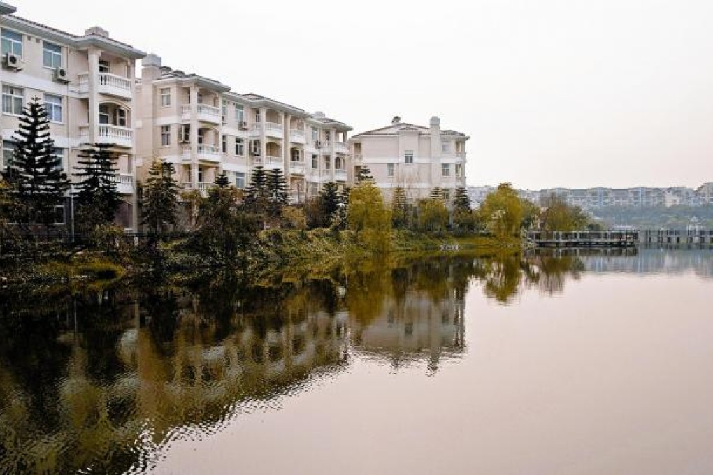 Country Garden hit its full-year contracted sales target of 43 billion yuan.