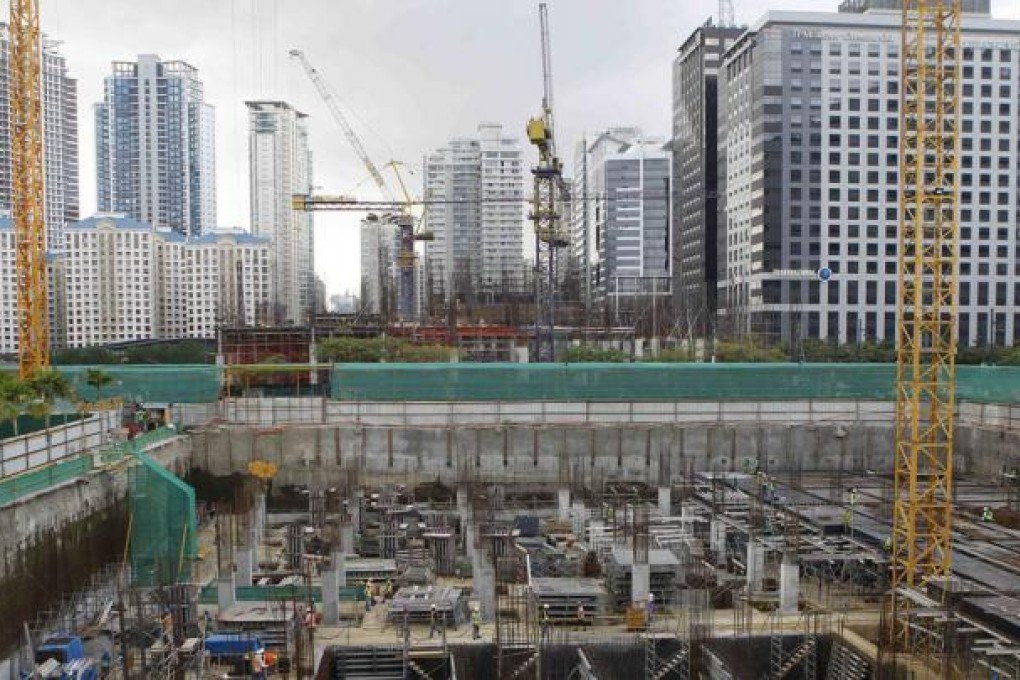 The Makati business area of Manila is thriving. Experts say investment may propel the Philippines office sector to become one of the major markets in the Asia-Pacific in the next few years. Photo: Reuters