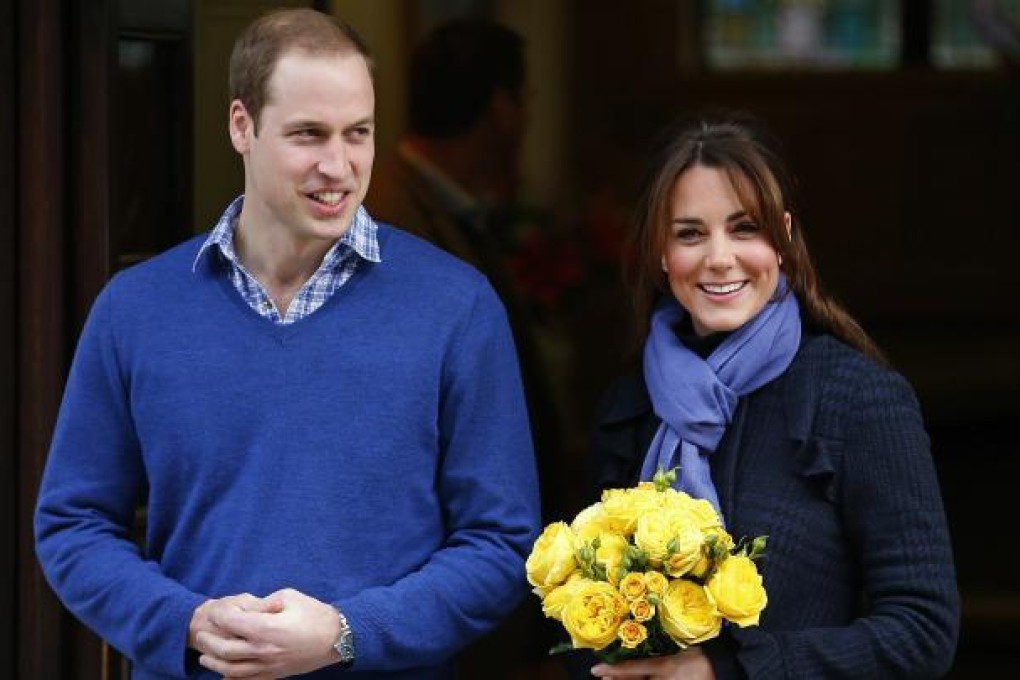 Britain's Prince William leaves the King Edward VII hospital with his wife Catherine, Duchess of Cambridge. Photo: Reuters
