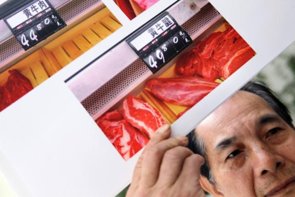 Beef retailers protests outside Central Government Offices at Admiralty, before meeting Secretary for Food and Health Dr Ko Wing-man. Photo: Sam Tsang