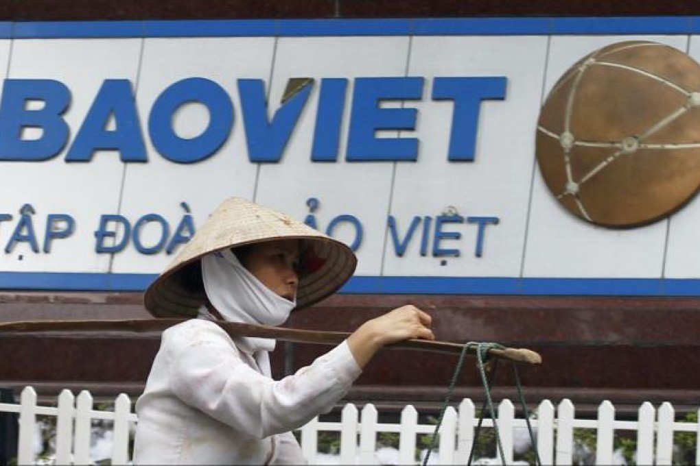 HSBC is selling its 18 per cent stake in Vietnamese insurer Baoviet to Sumitomo Life Insurance, one of Japan's top four life insurers.