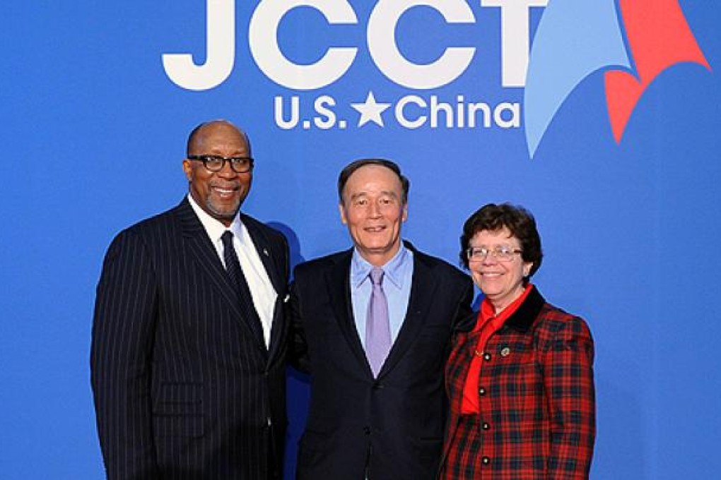 Chinese Vice-Premier Wang Qishan (centre), with Acting US Commerce Secretary Rebecca Blank (right) and US Trade Representative Ron Kirk in Washington. Photo: Xinhua