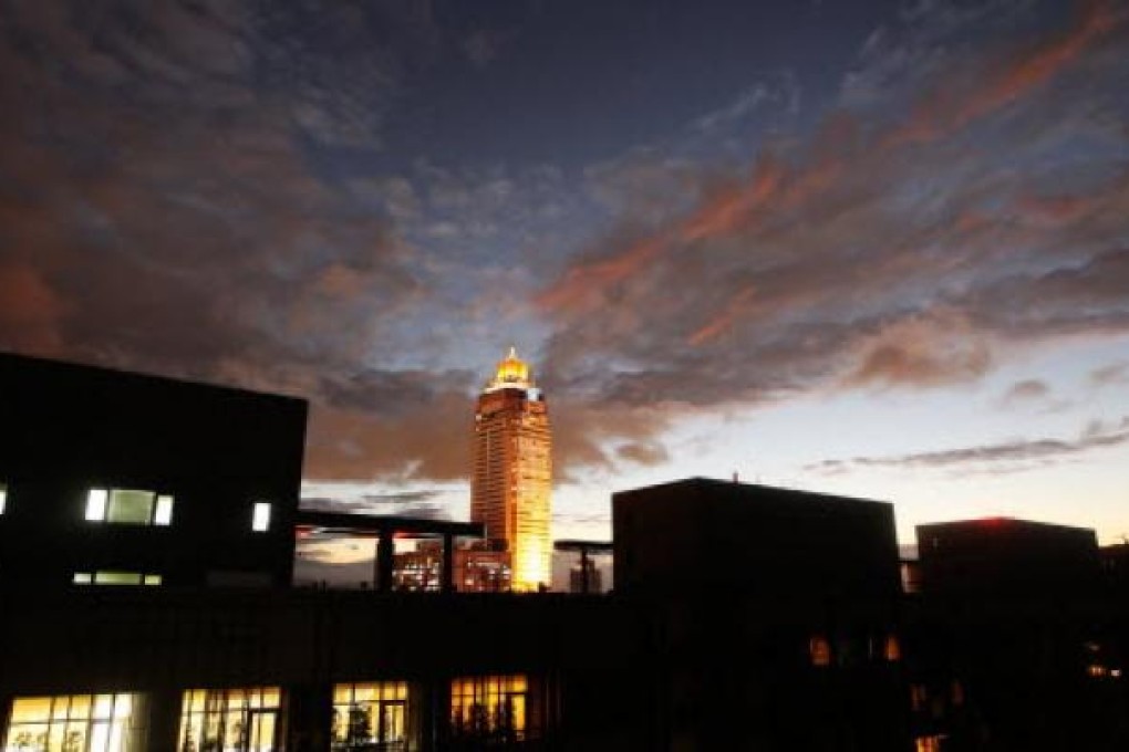 Photo taken on Dec. 13, 2012 shows the night scenery of Taipei. Photo:Xinhua
