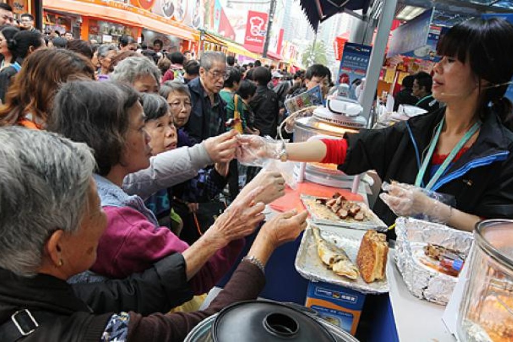 The crowds were there and buying on the the last day of the 47th Hong Kong Brands and Products Expo Fair at Victoria Park on Monday. Photo: David Wong