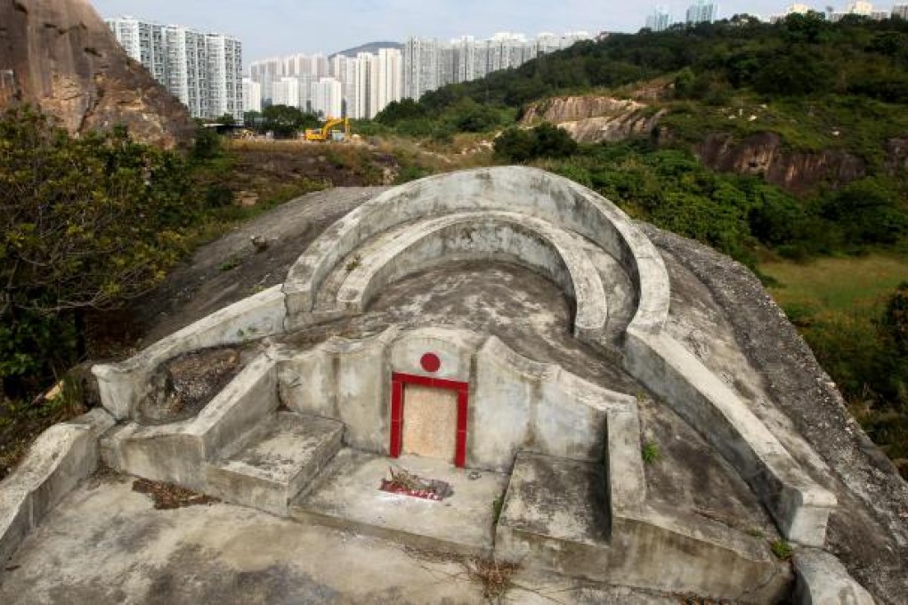 A grave at Cha Kwo Ling, one area that may be developed.