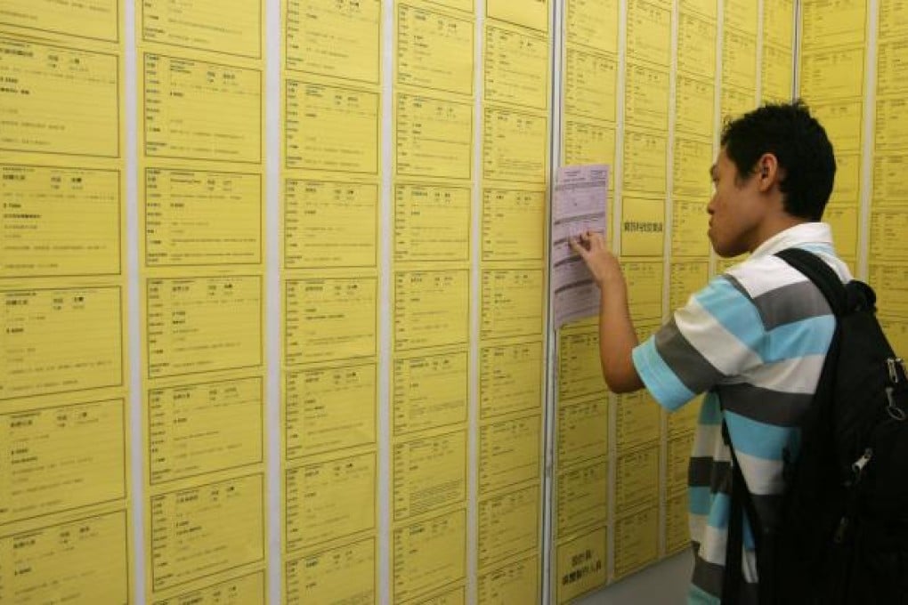 City's median wage goes up by only 10 per cent between 2001 and 2011.