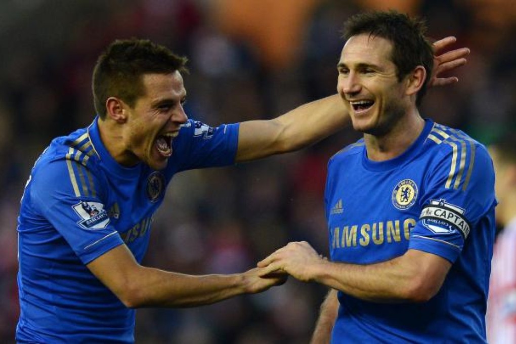 Chelsea defender Cesar Azpilicueta and Chelsea midfielder Frank Lampard react after Stoke's second own goal during their Premier League match. Photo: AFP