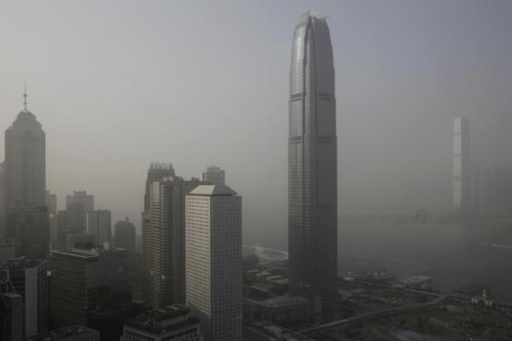 C.Y. Leung could include cutting air quality in his first policy address.