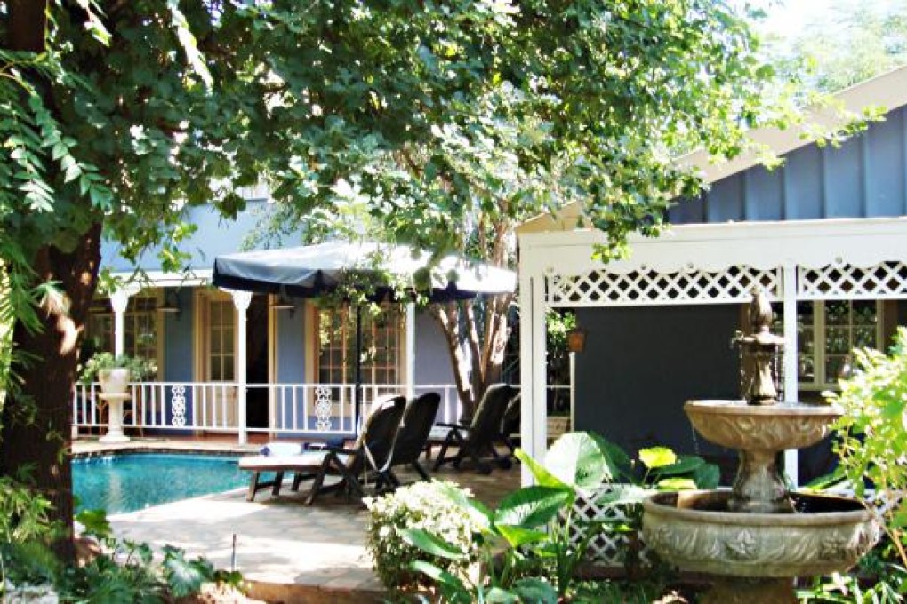 The swimming pool at the Hobbit Boutique Hotel