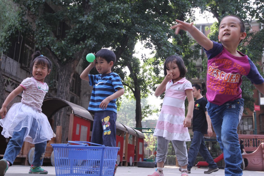 How to develop socially savvy kids