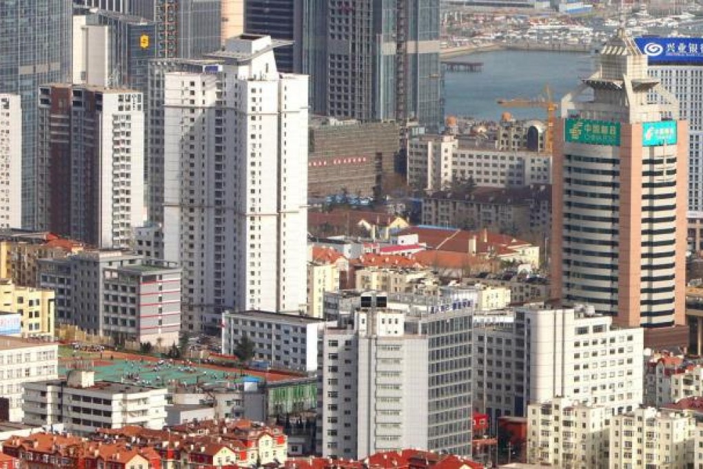 Sean Chang of Baring Asset Management said he would encourage investors to buy junk bonds, especially in the property sector.