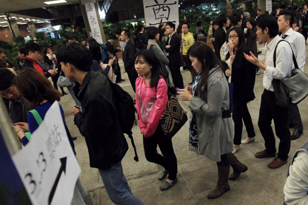 There was no shortage of people wanting to vote in the mock chief executive election last year. Photo: Jonathan Wong