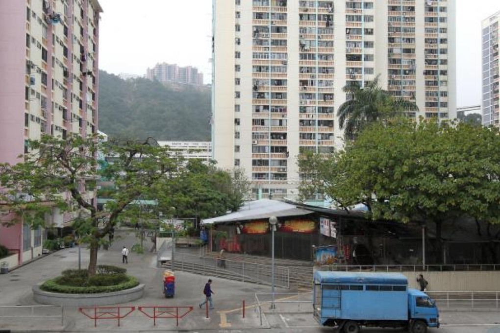 Public estates are a perfect location. Photo: K. Y. Cheng