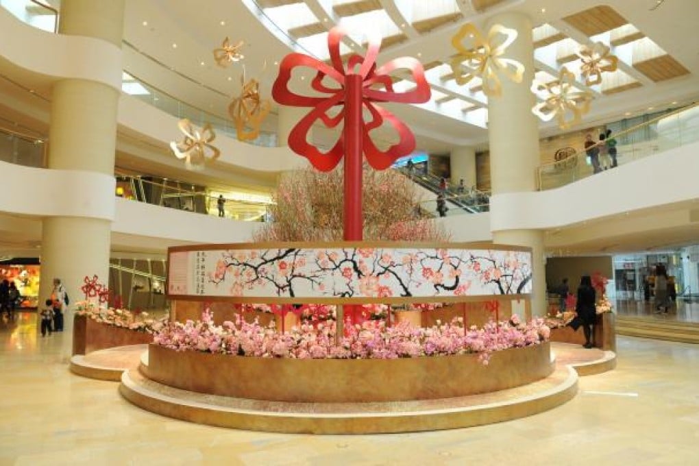 Shanghai artist Ma Liang strikes a blow for festive cheer