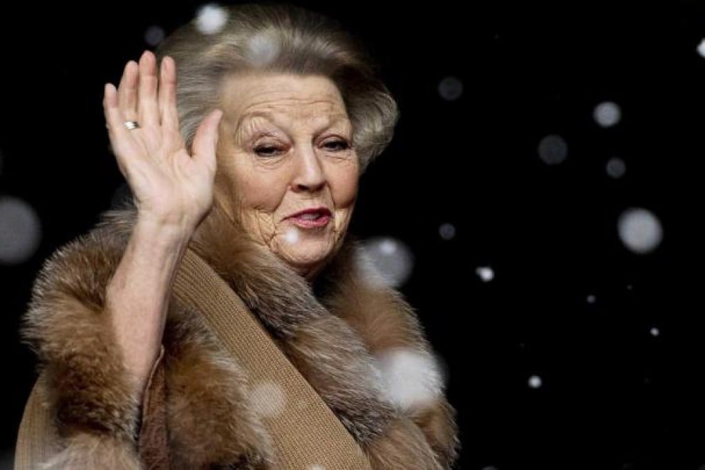 Queen Beatrix arrives at the Royal Palace in Amsterdam on January 15.