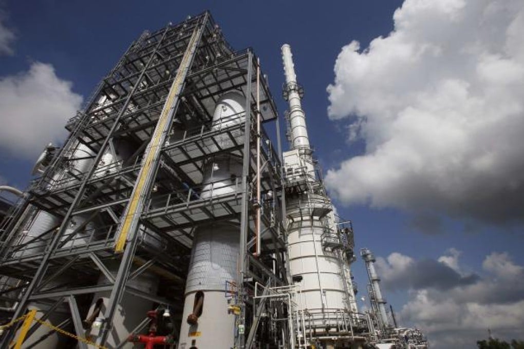 Sinochem's move follows other deals in which Chinese buyers acquired stakes in US shale formations in exchange for funding drilling costs. Photo: Reuters