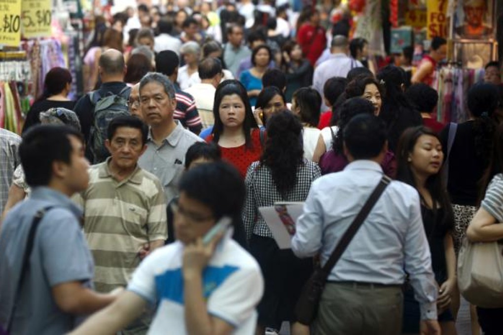 Singapore government introduced a lavish package of incentives to boost fertility rate. Photo: EPA