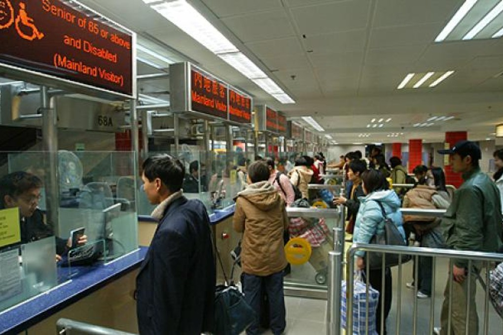 The Lo Wu checkpoint (above) at the border with Shenzhen is expected to be the busiest crossing point over the coming Lunar New Year holiday. Photo: David Wong