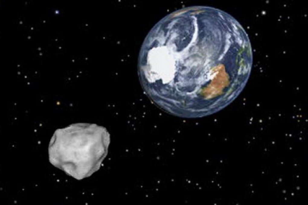 A diagram depicting the passage of asteroid through the Earth-moon system on February 15. Photo: EPA