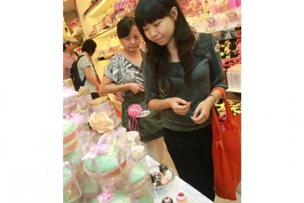 Wealthy tourists fuelled a rise in store rents. Photo: David Wong