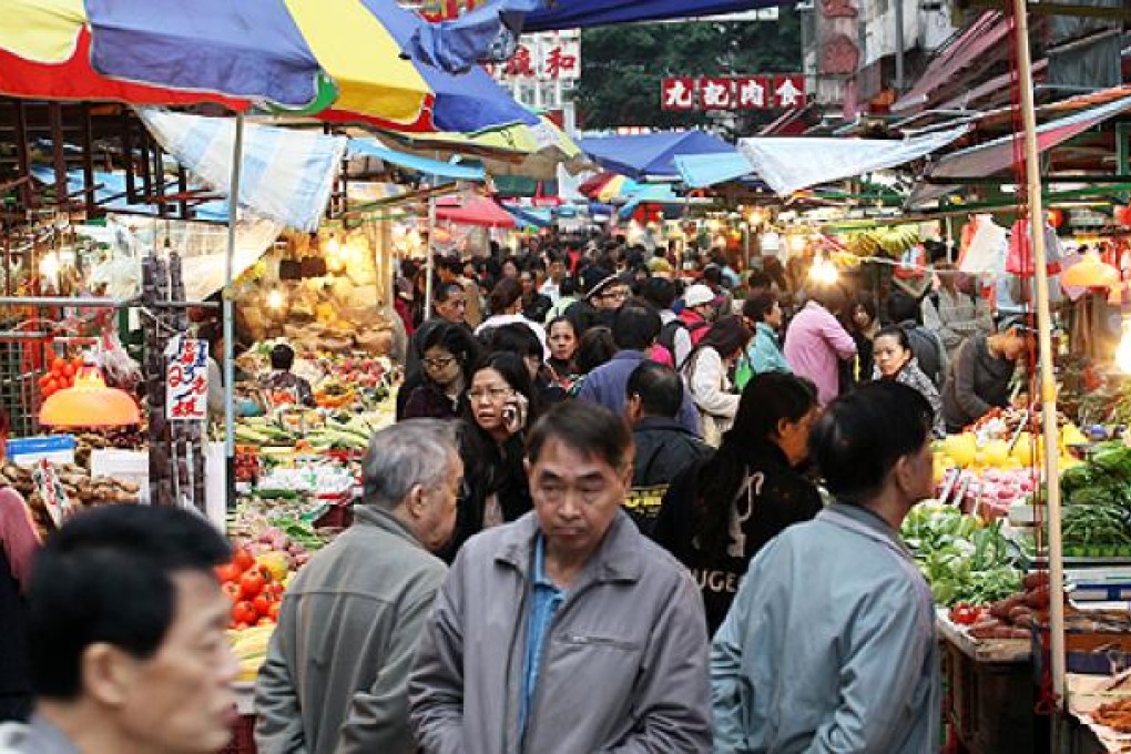 The prices of some common foods have surged by over 100 per cent across Hong Kong since 2007, according to a Labour Party survey. Photo: Felix Wong