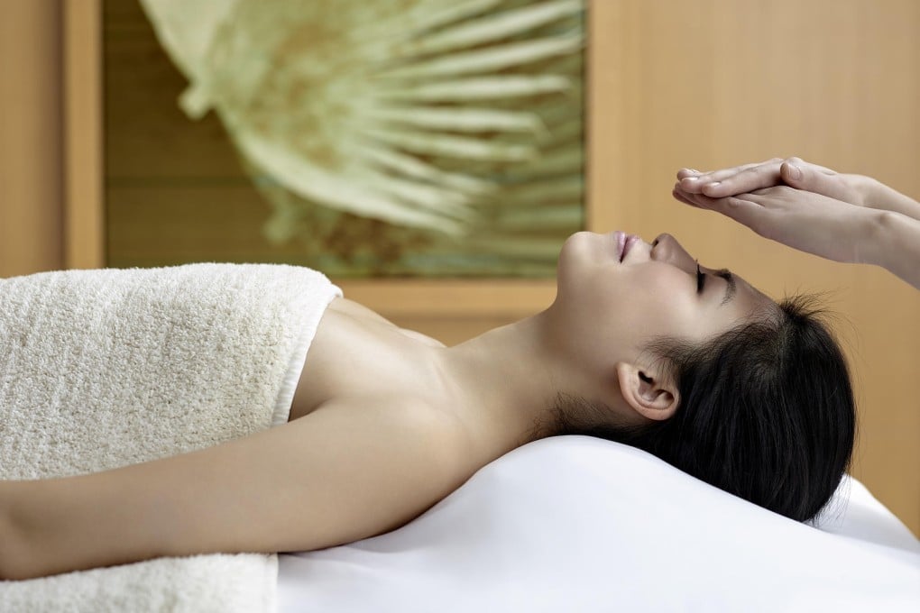 MELO SPA: BANISHES THE WINTER BLUES WITH A FACIAL AND MASSAGE PACKAGE DESIGNED TO PURIFY AND REVIVE.