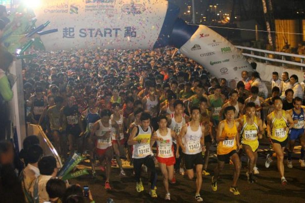 Participants begin the 10km event at the Eastern Corridor expressway starting line. Photo: SCMP