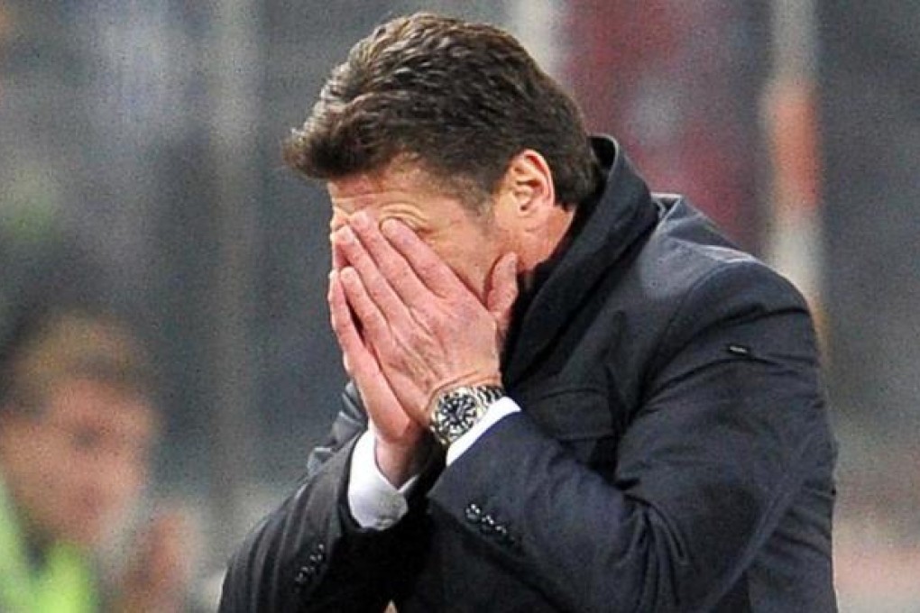 Napoli coach Walter Mazzarri