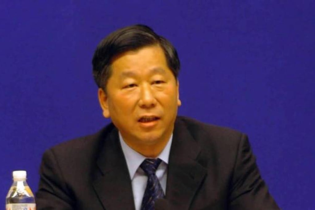 Rumours of a corruption probe into Shang Fulin, chairman of the China Banking Regulatory Commission, started circulating on Saturday. The CBRc issued a statement on Monday apparently intended to dispel the rumours. Photo: Xinhua