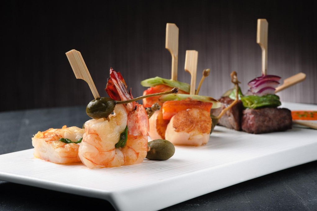 Surf 'N' Turf at the Lobby Lounge of the InterContinental Hong Kong