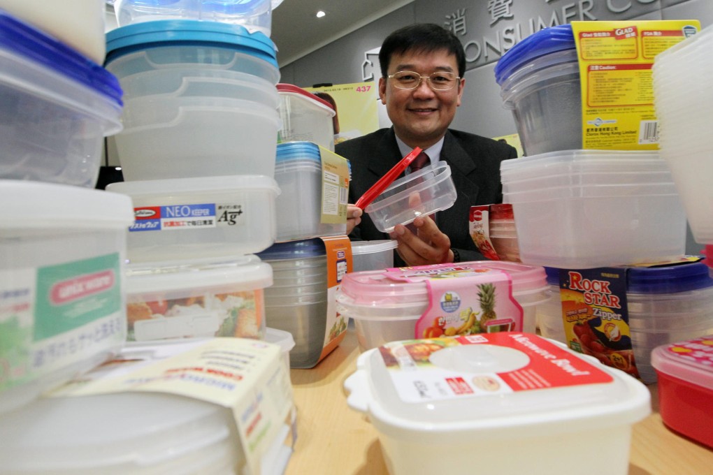 Ron Hui shows off the different food boxes. Photo: Felix Wong