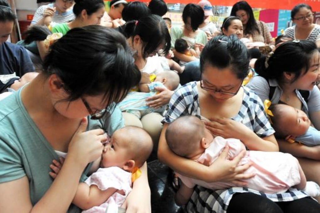 More mothers are opting to breastfeed their babies after the mainland's melamine formula scandal. Photo: Imaginechina