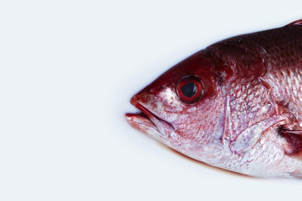 Eating plenty of fresh fruit, vegetables and fish can help optimise natural antioxidant levels.