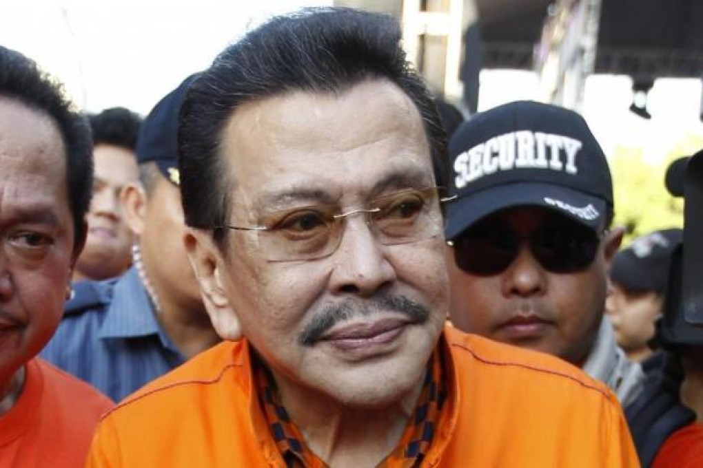 Ex-president Joseph Estrada is seeking office. Photo: EPA