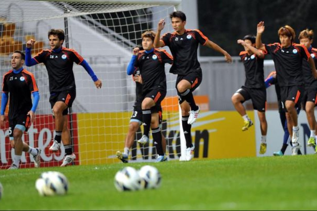 Sunray Cave Sun Hei in practice session to prepare for the match against Persibo. Photo: Xinhua