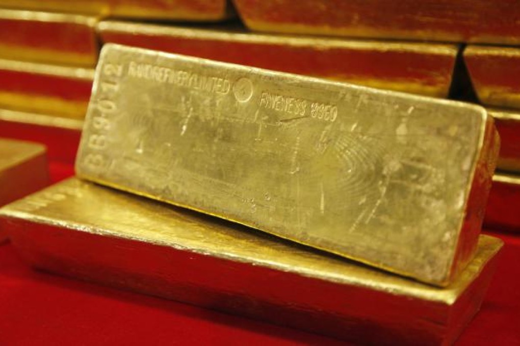 Gold bars are seen at the Czech National Bank in Prague. Photo: Reuters