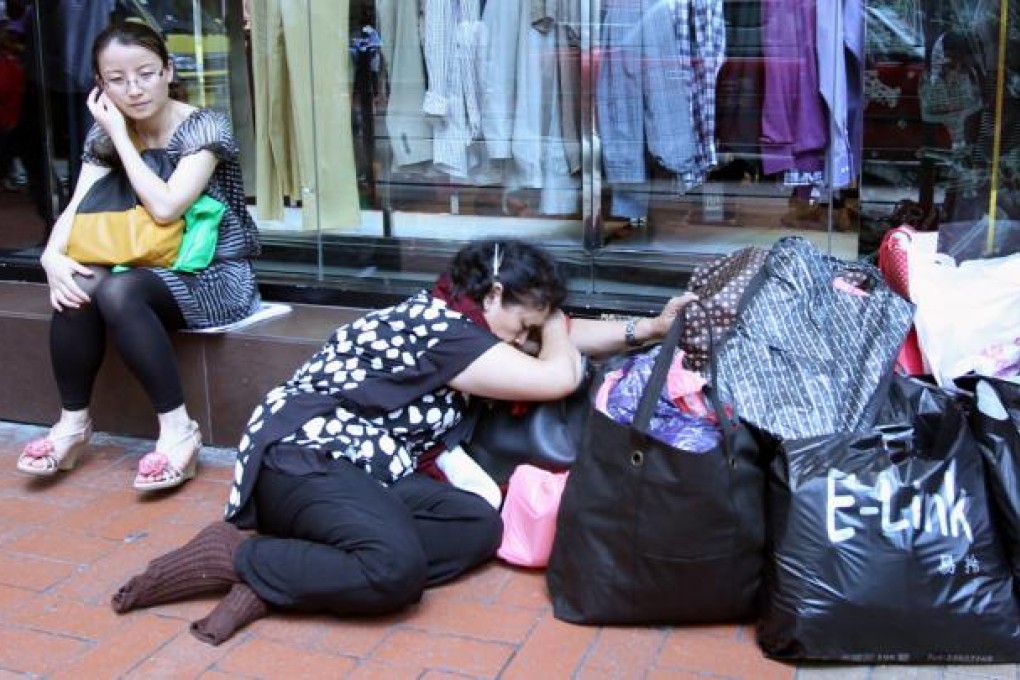Mainland tourists in Mong Kok. Photo: Felix Wong