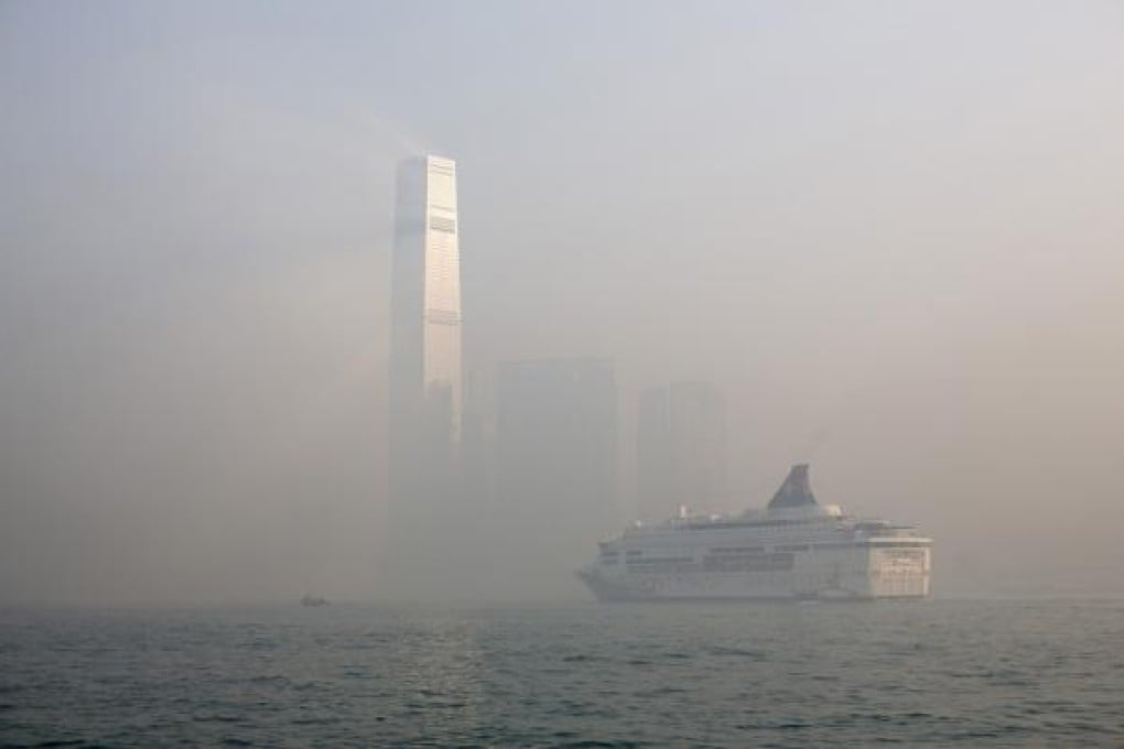 Urban planning can play an important role in reducing roadside air pollution. Photo: Bloomberg