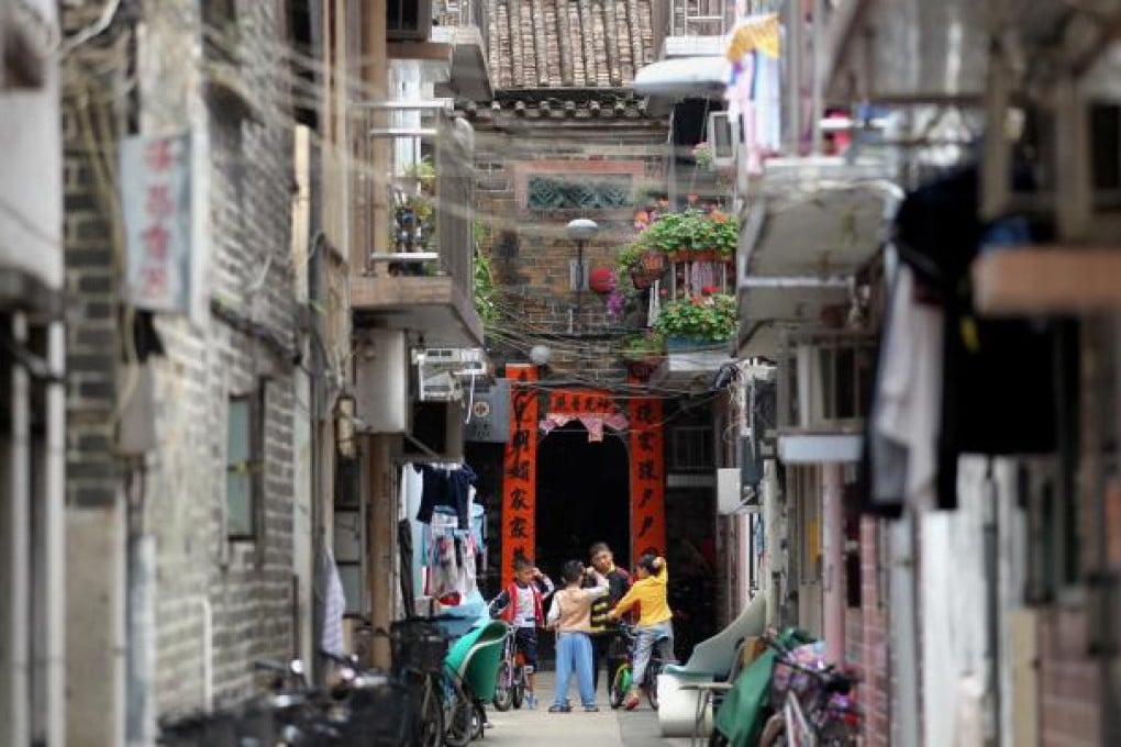 Inside the walled village of Kat Hing Wai. Photo: Nora Tam