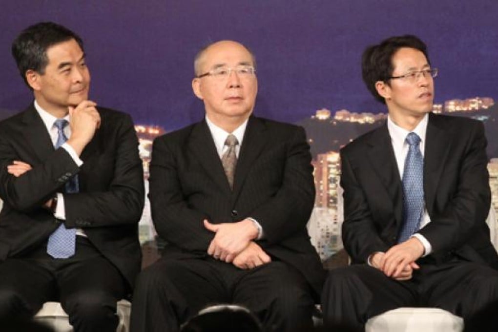 (From left) Chief Executive Leung Chun-ying, Wu Po-hsiung of Taiwan and Zhang Xiaoming of the liaison office. Photo: Edward Wong