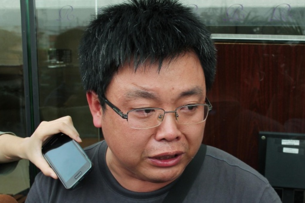 A mainland tourist complains to the media. Photo: SCMP