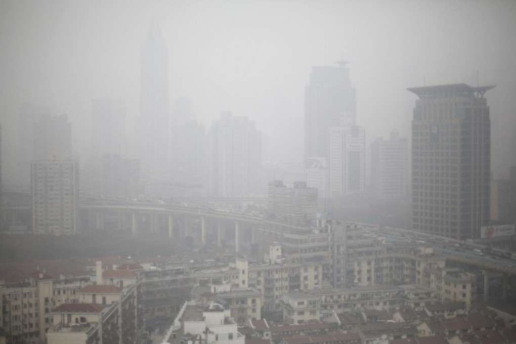 Air pollution envelops Shanghai earlier this year. Photo: AP