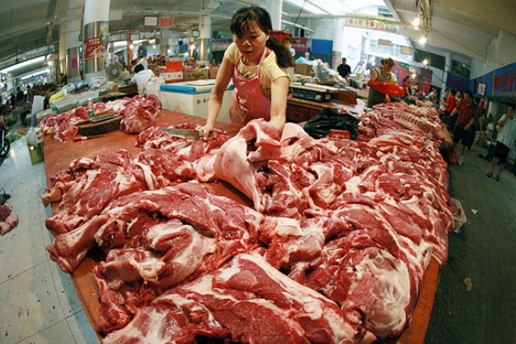 A meat market in Huaibei, Anhui. Photo: Reuters