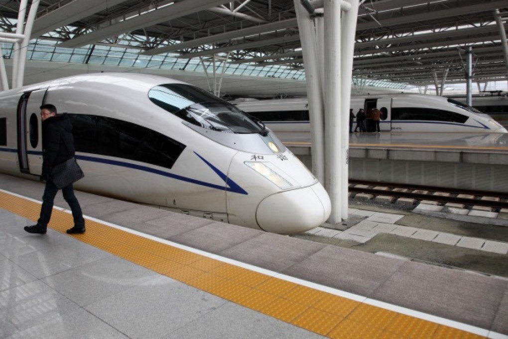 China Railway Corp suffered an after-tax loss of 6.88 billion yuan (HK$8.7 billion) in the first quarter. Photo: Bloomberg