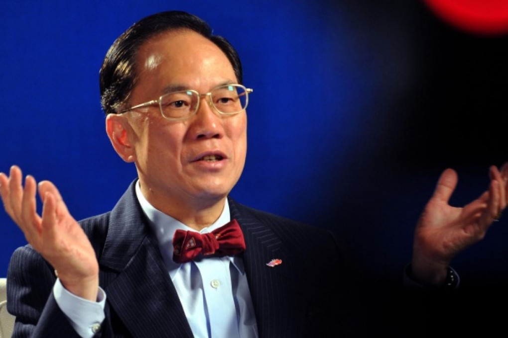 Donald Tsang tried to phone Benigno Aquino. Photo: Xinhua