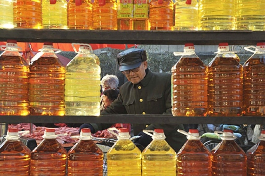 Shanghai plans to turn recycled cooking oil into fuel for vehicles. Photo: AP