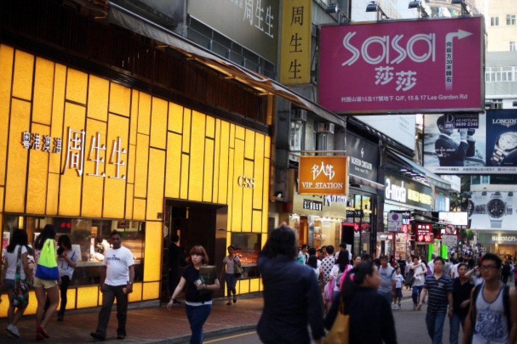 Jewellers expect the gold craze, which helped boost overall retail sales by 21 per cent last month, to taper off. Photo: Sam Tsang
