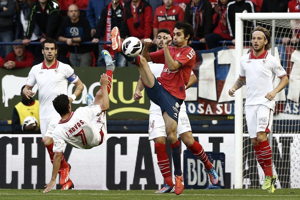 Sevilla FC's midfielder Jesus Navas (2nd left). Photo: EPA